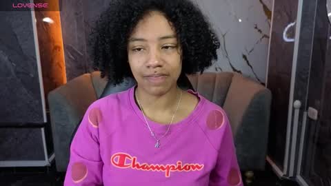 violeth_b online show from 10.18.25