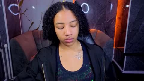 violeth_b online show from 11.18.25