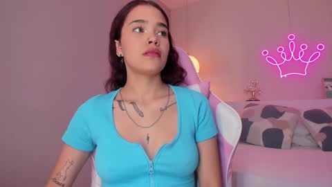 Violeth Hill online show from 01.24.25