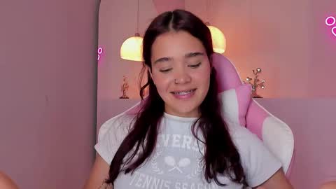 Violeth Hill online show from 02.13.25