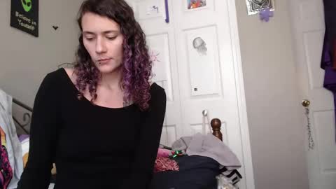 Snapshot of violethooper chatting on 01.23.25 Violet Hooper online show from 01.23.25