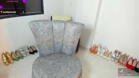 VIOLETA MONTANA online show from 04.06.26