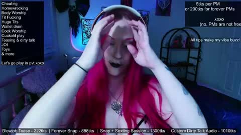 Snapshot of violetoctober chatting on 10.30.25 Violet October online show from 10.30.25