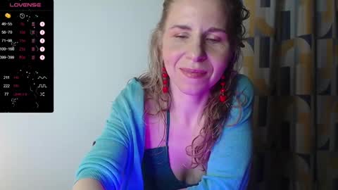 Violet  next stream December 6 online show from 12.13.24