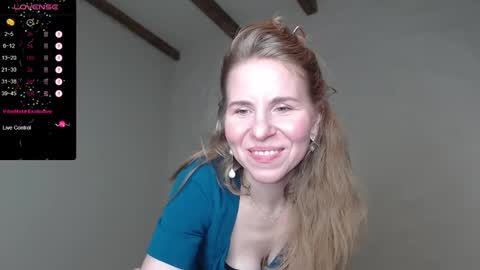 Violet  next stream December 6 online show from 12.30.24