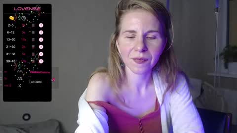 Violet  next stream December 6 online show from 01.18.25