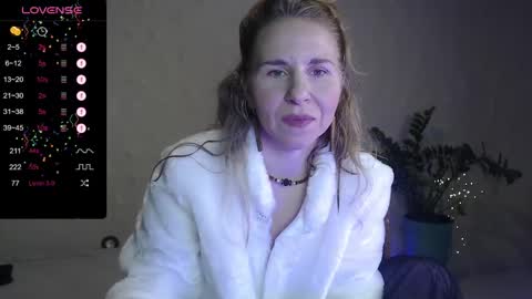 Violet  next stream December 6 online show from 02.01.25