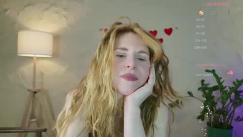 Violet  next stream December 6 online show from 02.16.25