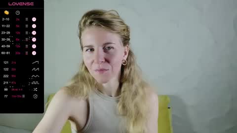 Violet  next stream December 6 online show from 10.05.25