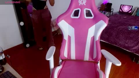   online show from 09.10.25