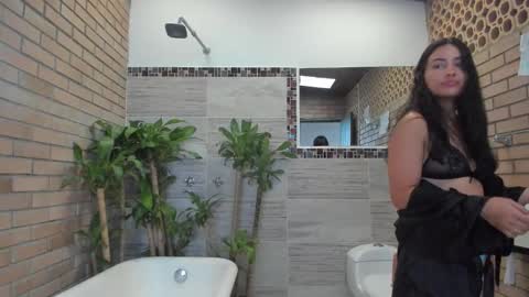 Violet Rousse online show from 11.13.25