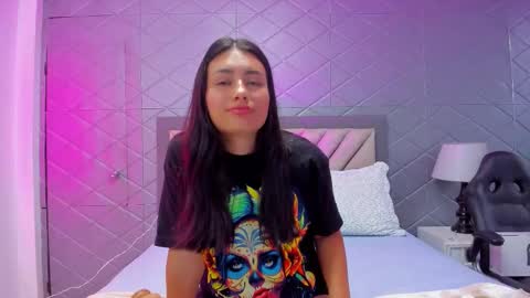 Violet Rousse online show from 12.22.25