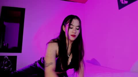 Snapshot of violetsalvatore chatting on 12.26.24 Violet salvatore online show from 12.26.24