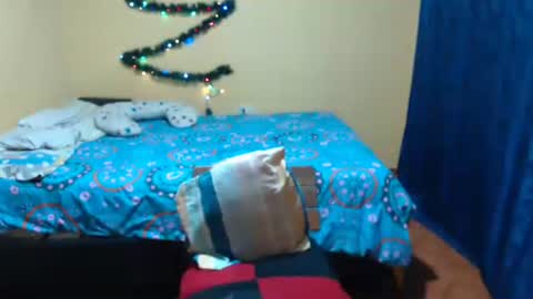 Snapshot of violetsexhot999 chatting on 12.15.24 Violet777 online show from 12.15.24