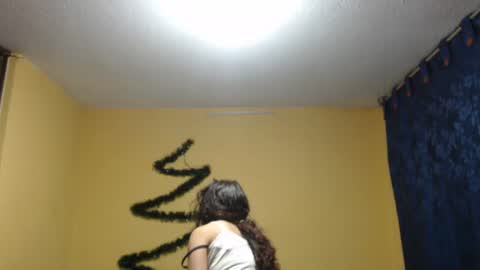 Snapshot of violetsexhot999 chatting on 12.16.24 Violet777 online show from 12.16.24