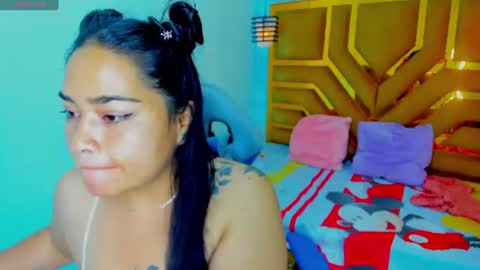 Snapshot of violett_cinnamon chatting on 06.22.26 Violeta online show from 06.22.26