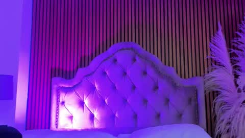 violett_hott_ online show from 02.15.26