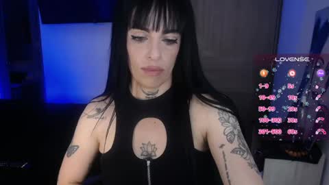 Snapshot of violett_hottie chatting on 06.07.26 violett Independent model online show from 06.07.26