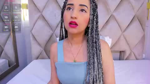 Violett  online show from 11.21.25