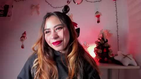Violeta online show from 12.20.25