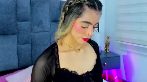 Snapshot of violetta_ficher chatting on 02.23.26 Violetta Ficher online show from 02.23.26