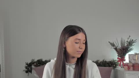 violetta_finch online show from 01.15.25