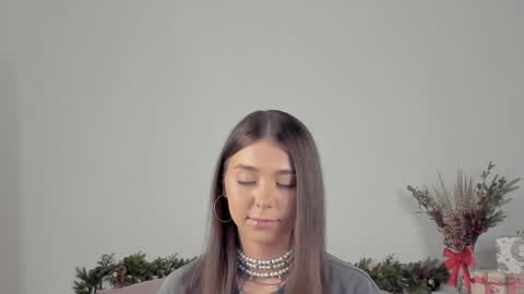 violetta_finch online show from 01.18.25