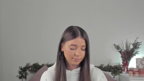 violetta_finch online show from 01.23.25