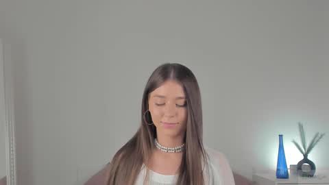 violetta_finch online show from 02.14.25