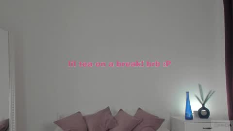 violetta_finch online show from 02.17.25