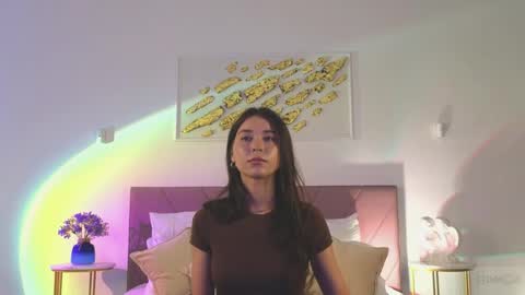 Snapshot of violetta_finch chatting on 04.17.26 violetta_finch online show from 04.17.26