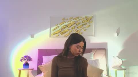 Snapshot of violetta_finch chatting on 04.21.26 violetta_finch online show from 04.21.26
