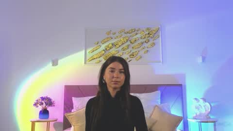 Snapshot of violetta_finch chatting on 04.24.26 violetta_finch online show from 04.24.26