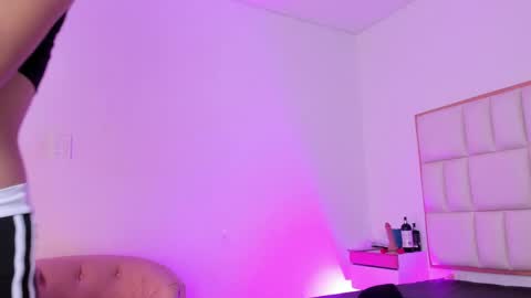 Snapshot of violetta_foxx1 chatting on 05.05.26 violeta online show from 05.05.26