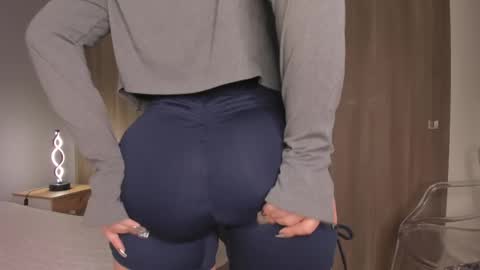 violetta independent model online show from 02.11.25