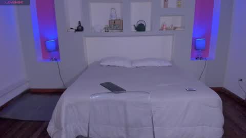 ViolettaBaker online show from 09.18.25