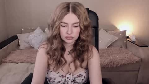 ViolettaOtis online show from 02.10.25