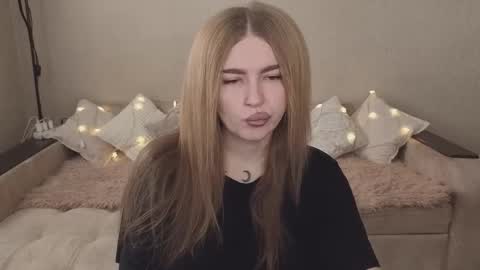 ViolettaOtis online show from 09.29.25