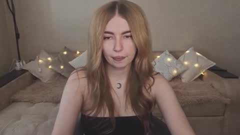 ViolettaOtis online show from 10.08.25