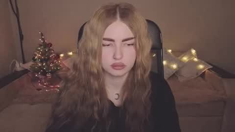 ViolettaOtis online show from 12.18.25