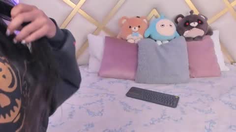 Violeta  online show from 01.21.25