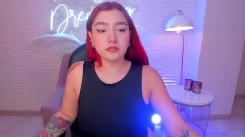 Snapshot of violettcastel chatting on 12.29.24 Violett Castel online show from 12.29.24