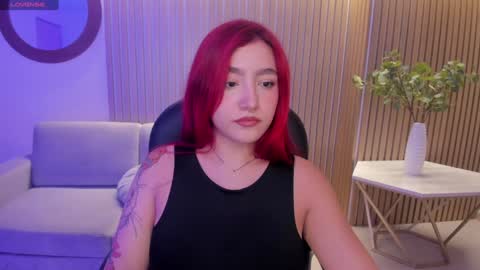 Snapshot of violettcastel chatting on 01.11.25 Violett Castel online show from 01.11.25