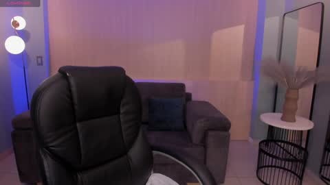 Snapshot of violettcastel chatting on 02.02.25 Violett Castel online show from 02.02.25