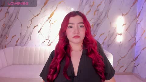 Snapshot of violettcastel chatting on 02.15.25 Violett Castel online show from 02.15.25