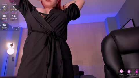Snapshot of violettcastel chatting on 02.18.25 Violett Castel online show from 02.18.25