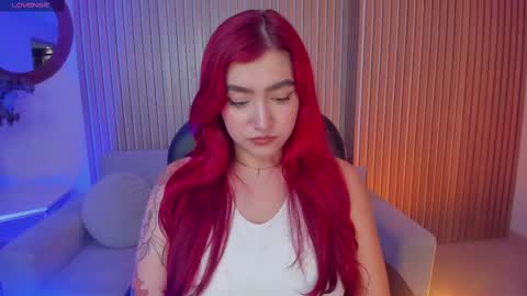 Snapshot of violettcastel chatting on 02.27.25 Violett Castel online show from 02.27.25