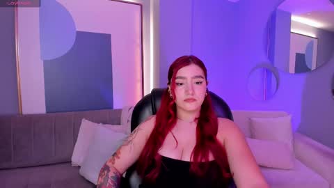 Snapshot of violettcastel chatting on 03.12.25 Violett Castel online show from 03.12.25
