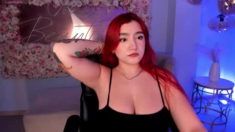 Snapshot of violettcastel chatting on 09.26.25 Violett Castel online show from 09.26.25
