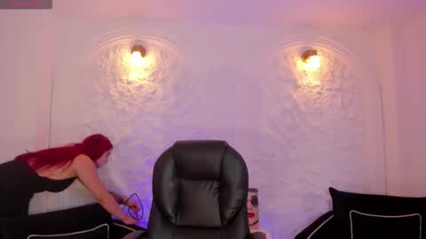Snapshot of violettcastel chatting on 10.05.25 Violett Castel online show from 10.05.25